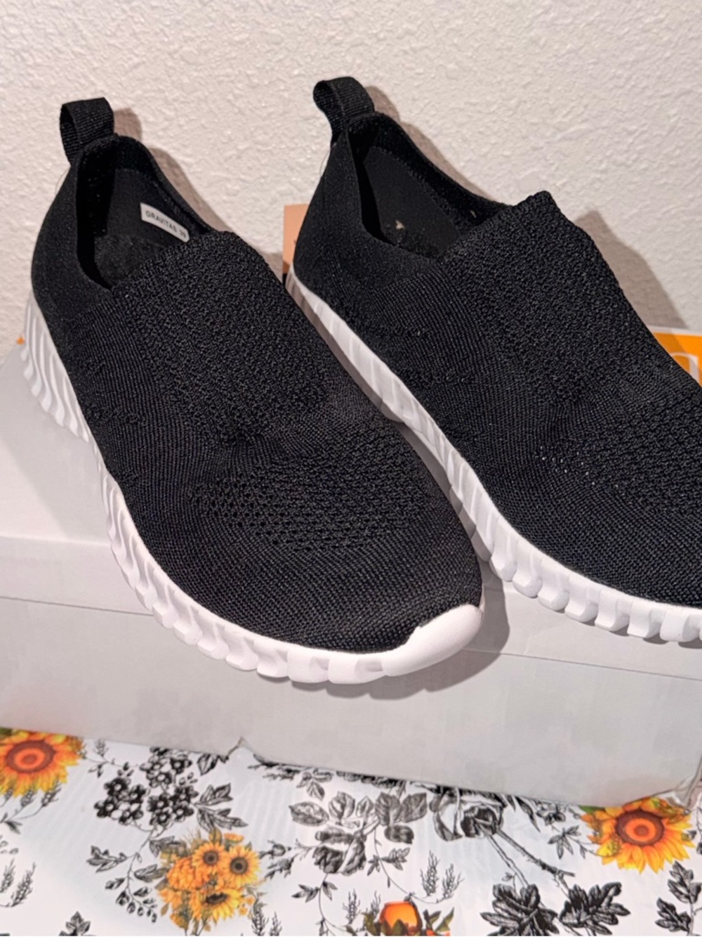 bernie mev. Black Knit Slip-On Shoes with White Sole